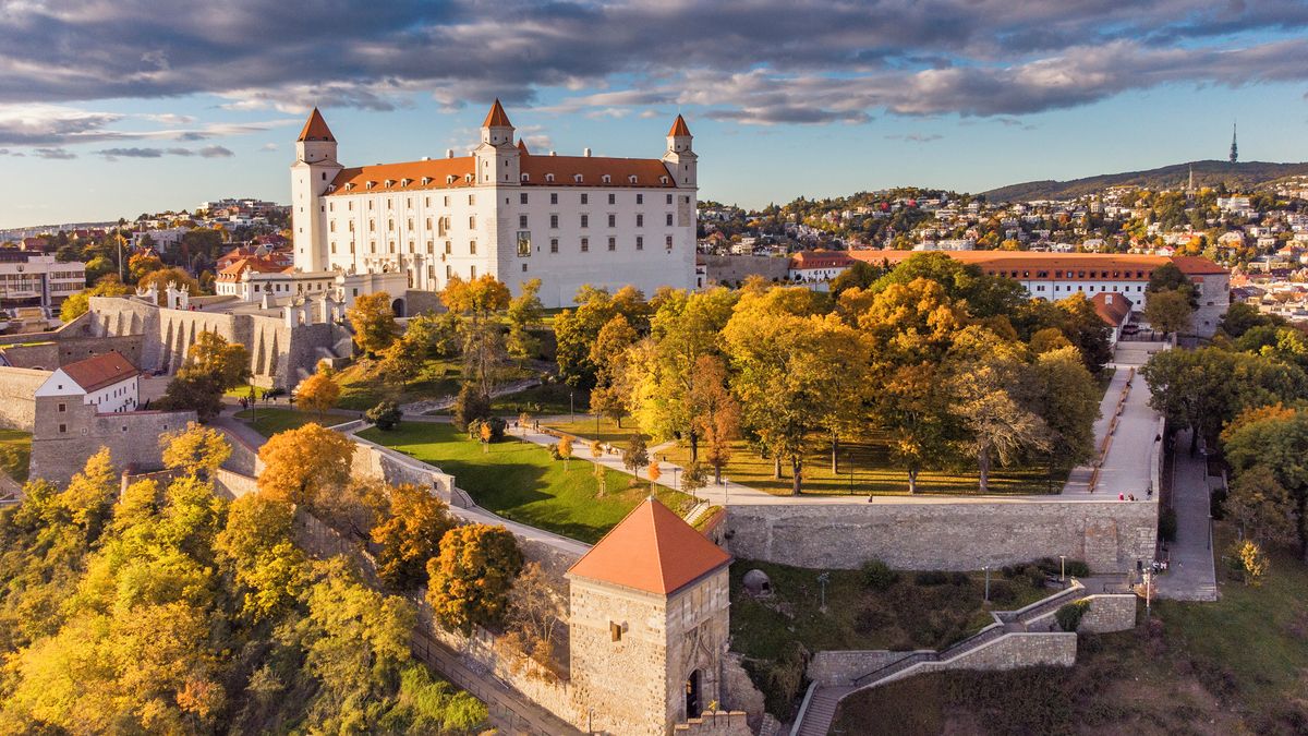 Bratislava zakazuje „pivní kola“. Vadila hlukem i narušováním pořádku